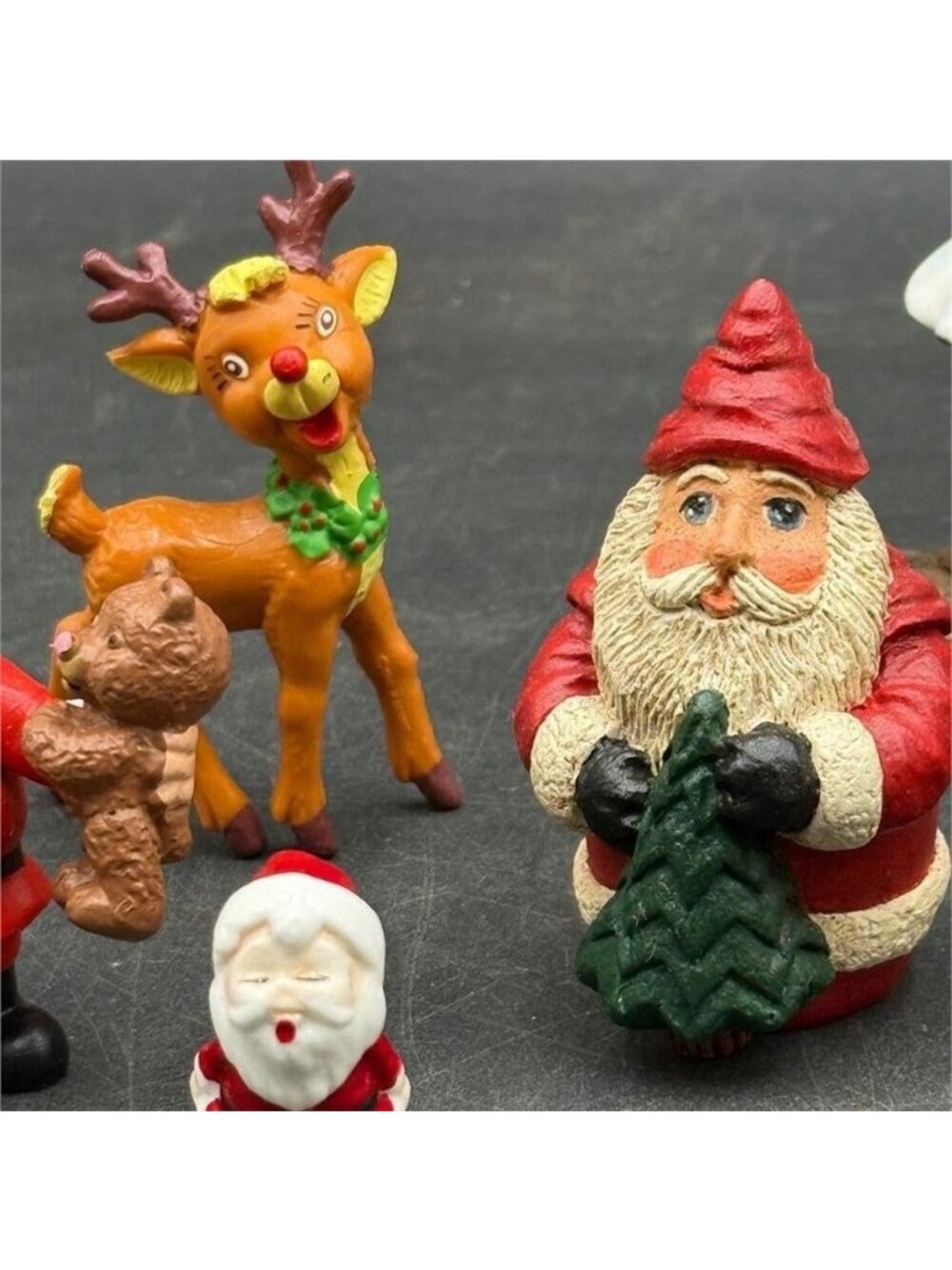 Wallace Berrie Vintage Christmas Figurine Set of 8, Made in Portugal, 1980s - Picture 6 of 8